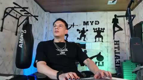 Dustin Sonne online show from 21, 6, 2026