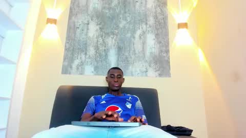 DUSTIN online show from 20, 12, 2025