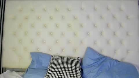 Snapshot of dustinandjordan chatting on 6, 1, 2026 dustinandjordan online show from 6, 1, 2026