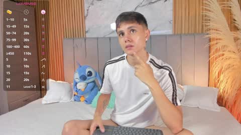 Snapshot of dustinlevine chatting on 10, 4, 2026 Dustin Levy online show from 10, 4, 2026