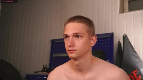 Dustyn online show from 17, 9, 2025