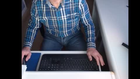 Snapshot of dutchpornking2 chatting on 5, 1, 2025 dutchpornking2 online show from 5, 1, 2025