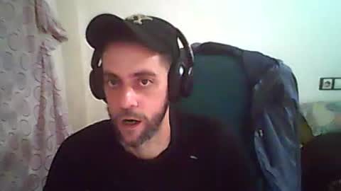 Snapshot of dvdvlc29 chatting on 18, 12, 2025 david online show from 18, 12, 2025