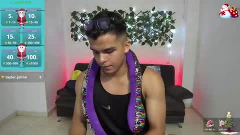 Snapshot of dwayne_brown chatting on 19, 12, 2024 dwayne_brown online show from 19, 12, 2024