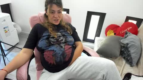 dayana online show from 3, 6, 2026