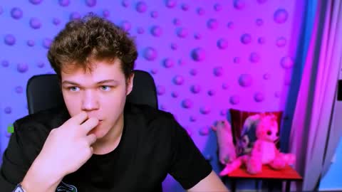 dylan_bold online show from 4, 12, 2025