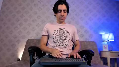 Snapshot of dylan_cross_ chatting on 23, 9, 2025 Dylan online show from 23, 9, 2025