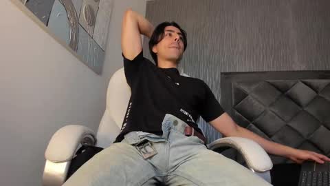 Snapshot of dylan_cross_ chatting on 26, 9, 2025 Dylan online show from 26, 9, 2025