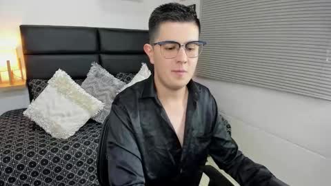  DYLAN SANTIAGO  online show from 10, 1, 2026