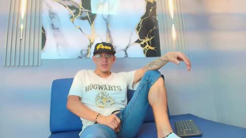 Snapshot of dylan_scott21 chatting on 15, 10, 2025 DYLAN online show from 15, 10, 2025