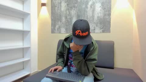 Snapshot of dylan_scott21 chatting on 16, 10, 2025 DYLAN online show from 16, 10, 2025