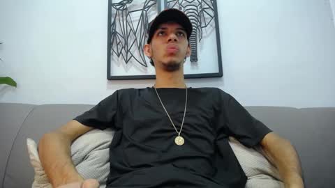 Snapshot of dylan_scotts chatting on 25, 9, 2025 dylan_scotts online show from 25, 9, 2025