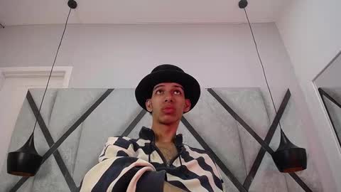 Snapshot of dylan_scotts chatting on 30, 9, 2025 dylan_scotts online show from 30, 9, 2025