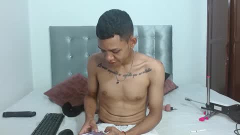 Snapshot of dylandevilx chatting on 17, 9, 2025 Dylan.. online show from 17, 9, 2025