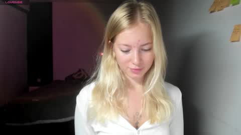 fansly - yourbestbaby online show from 6, 12, 2024