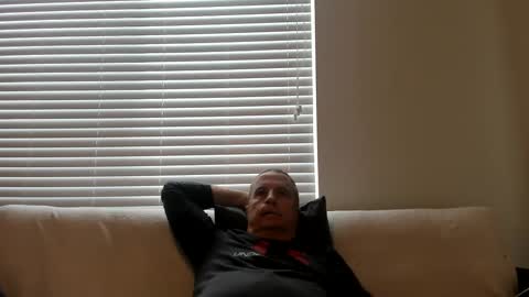 Snapshot of e_rectiom chatting on 2, 3, 2025 Mr Wonderful online show from 2, 3, 2025