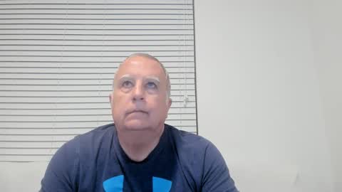 Snapshot of e_rectiom chatting on 2, 10, 2025 Mr Wonderful online show from 2, 10, 2025