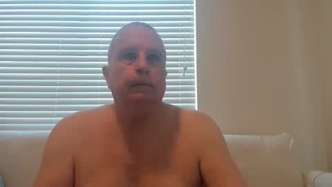 Snapshot of e_rectiom chatting on 7, 10, 2025 Mr Wonderful online show from 7, 10, 2025