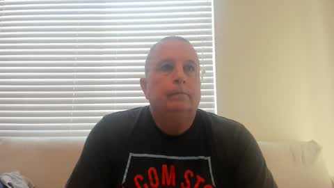 Snapshot of e_rectiom chatting on 4, 2, 2026 Mr Wonderful online show from 4, 2, 2026