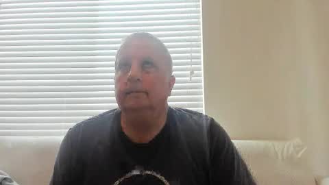 Snapshot of e_rectiom chatting on 12, 4, 2026 Mr Wonderful online show from 12, 4, 2026