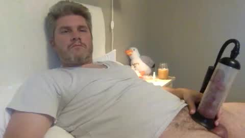 Snapshot of eagleraptor35 chatting on 24, 9, 2025 ER35 online show from 24, 9, 2025