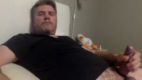 Snapshot of eagleraptor35 chatting on 22, 10, 2025 ER35 online show from 22, 10, 2025