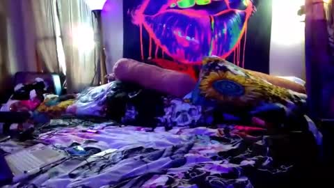 Kryztal Klear Jaxx online show from 17, 2, 2025