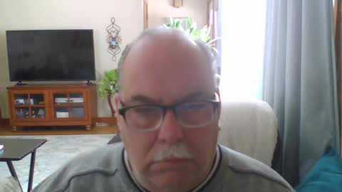 earl52 online show from 17, 2, 2025