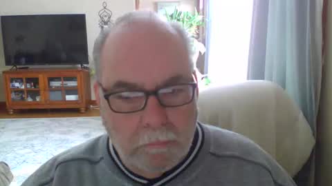 Snapshot of earl52 chatting on 1, 3, 2026 earl52 online show from 1, 3, 2026
