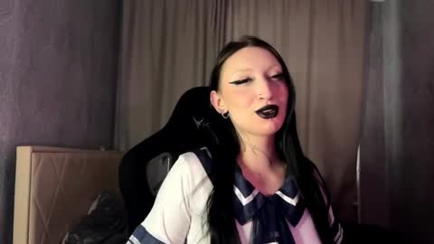 Snapshot of easter_alt chatting on 18, 12, 2025 Easter online show from 18, 12, 2025