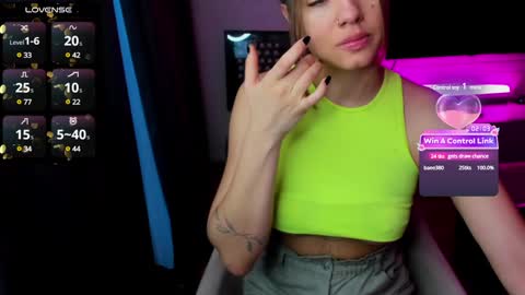 Snapshot of easy_heasy chatting on 17, 1, 2025 online show from 17, 1, 2025