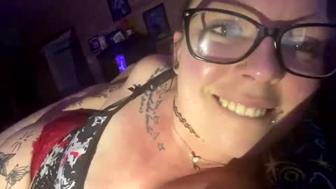 easyednem528280 online show from 19, 10, 2025