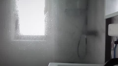 Nadia Ferreira  online show from 10, 3, 2025