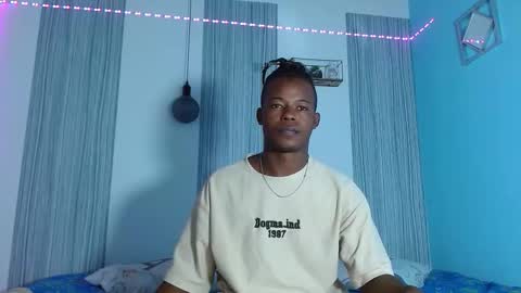 Chris Palaz  online show from 17, 11, 2025