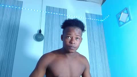 Chris Palaz  online show from 30, 11, 2025