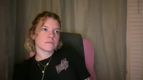 Snapshot of ebony8ivory chatting on 4, 5, 2026 americnbarbie online show from 4, 5, 2026