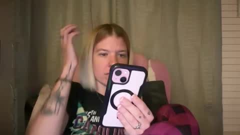 Snapshot of ebony8ivory chatting on 10, 5, 2026 americnbarbie online show from 10, 5, 2026