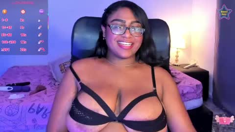 Snapshot of ebony__queen2 chatting on 21, 4, 2026 ebony__queen2 online show from 21, 4, 2026