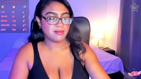 Snapshot of ebony__queen2 chatting on 14, 5, 2026 ebony__queen2 online show from 14, 5, 2026