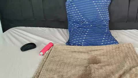 Snapshot of ebony_angelina chatting on 17, 10, 2025 Angelina online show from 17, 10, 2025