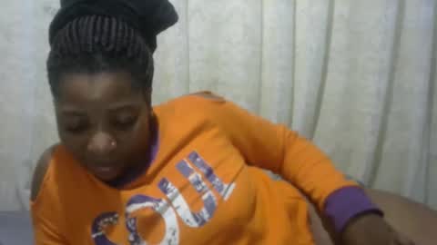 Snapshot of ebony_candy1998 chatting on 18, 5, 2026 ebony_candy1998 online show from 18, 5, 2026