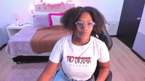 Snapshot of ebony_fantasy2 chatting on 23, 9, 2025 ebony_fantasy2 online show from 23, 9, 2025