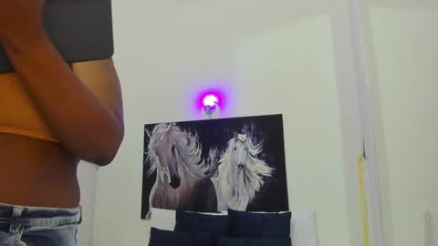 Snapshot of ebony_katterin chatting on 23, 12, 2024 ebony_katterin online show from 23, 12, 2024