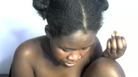 ebony_lynne online show from 14, 5, 2026