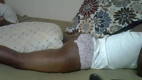 Snapshot of ebony_malika chatting on 1, 3, 2025 malika online show from 1, 3, 2025