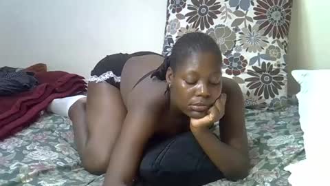 Snapshot of ebony_malika chatting on 7, 3, 2025 malika online show from 7, 3, 2025