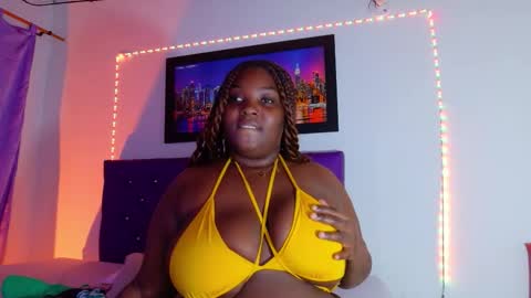 Snapshot of ebony_neighbormoans chatting on 13, 11, 2025 LINA online show from 13, 11, 2025