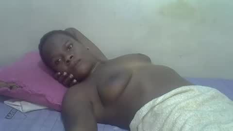 Snapshot of ebony_pearl59 chatting on 18, 11, 2025 ebony_pearl59 online show from 18, 11, 2025