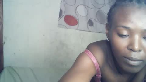 Snapshot of ebony_phoenix12 chatting on 9, 10, 2025 ebony_phoenix12 online show from 9, 10, 2025