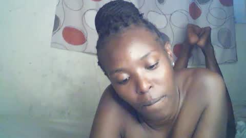 Snapshot of ebony_phoenix12 chatting on 10, 10, 2025 ebony_phoenix12 online show from 10, 10, 2025